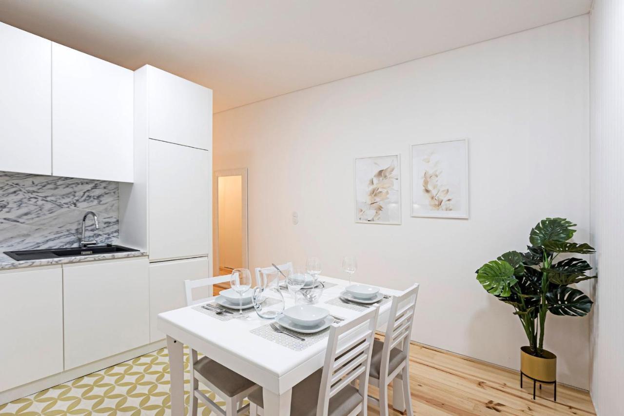 Loios 1Br Flat Downtown By Lovelystay Porto Kültér fotó
