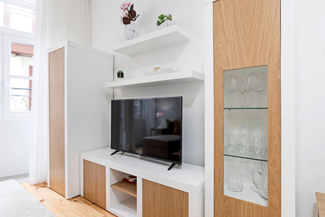 Loios 1Br Flat Downtown By Lovelystay Porto Kültér fotó