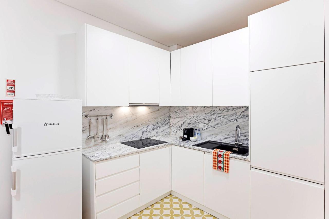 Loios 1Br Flat Downtown By Lovelystay Porto Kültér fotó