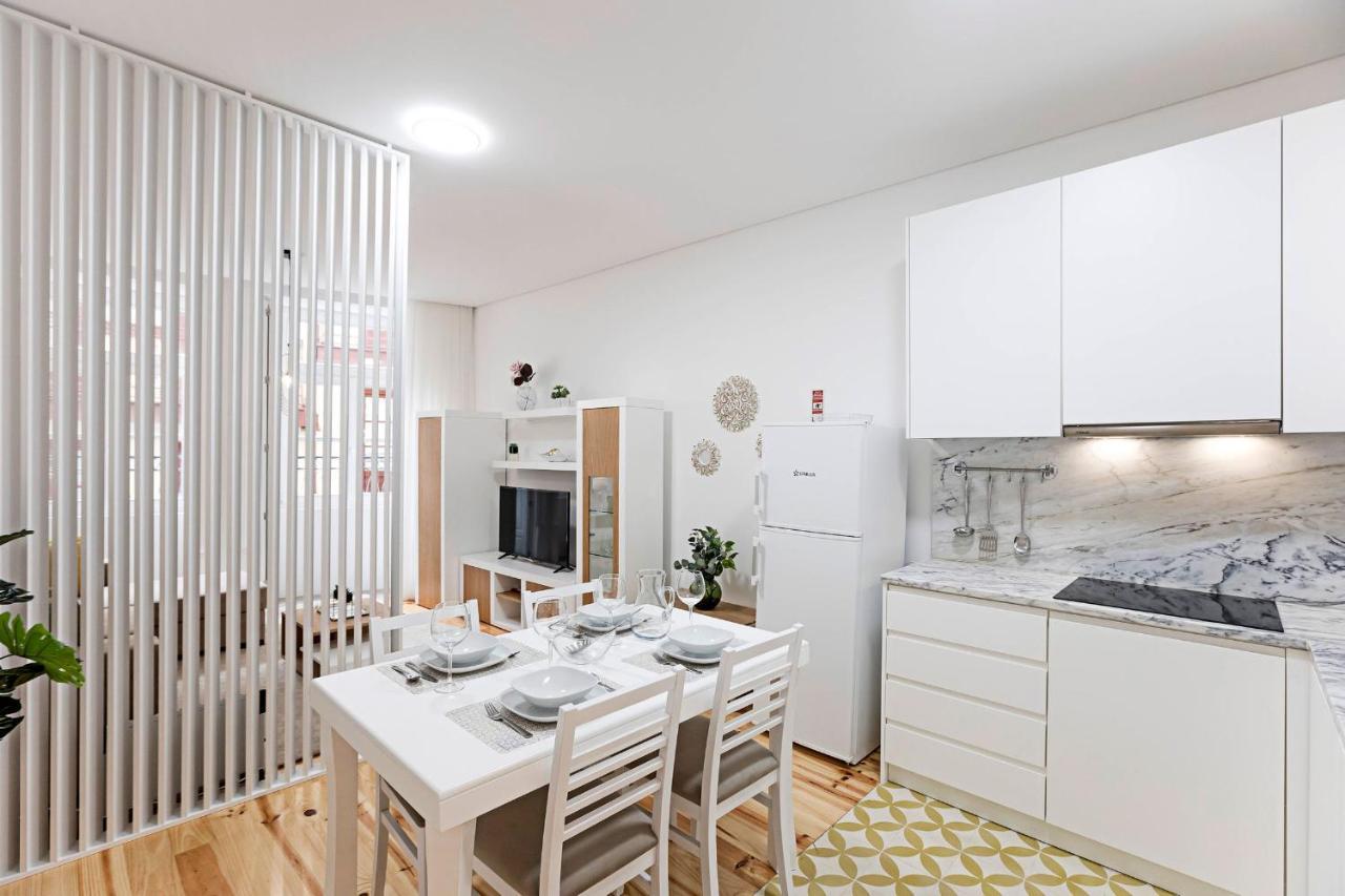 Loios 1Br Flat Downtown By Lovelystay Porto Kültér fotó